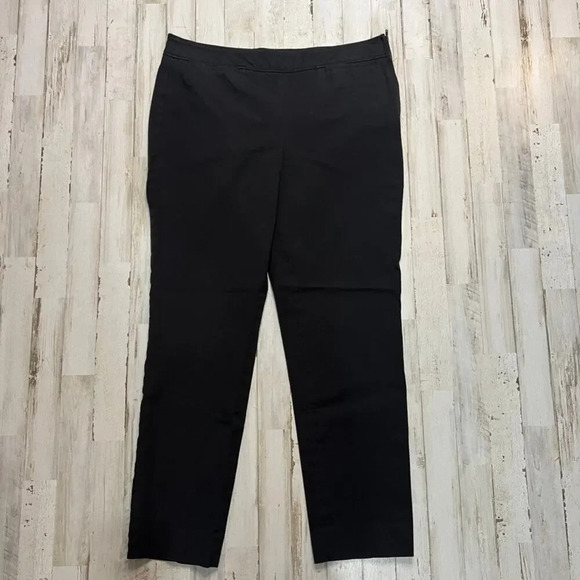 Talbots Women's Black Chatham‎ Chino Pants Size 10 Straight Leg - Picture 1 of 3
